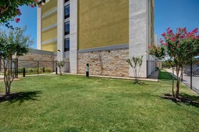 Home2 Suites by Hilton Dallas Addison