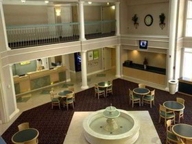 La Quinta Inn & Suites by Wyndham Dallas - Addison Galleria