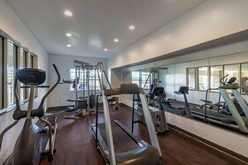 Quality Suites Addison-Dallas