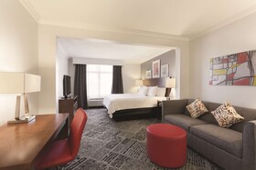 Pace Hotel Addison