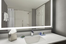Pace Hotel Addison