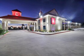 Red Roof PLUS+ Dallas - Addison