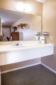 Albany Inn & RV Campground