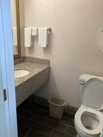 Capri Motel