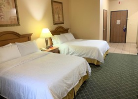 Holiday Inn Express Hotel & Suites Alice