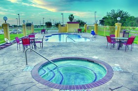 La Quinta Inn & Suites by Wyndham Alice
