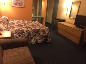 Camelot Inn