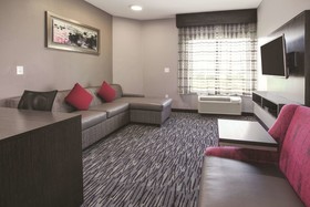La Quinta Inn & Suites by Wyndham Amarillo Airport