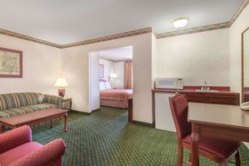 Super 8 by Wyndham Amarillo West