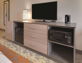 La Quinta Inn & Suites by Wyndham Andrews