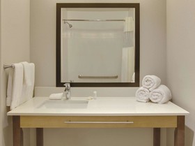La Quinta Inn & Suites by Wyndham Andrews