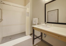La Quinta Inn & Suites by Wyndham Andrews