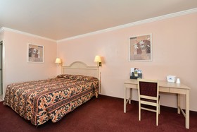 Anthony Inn