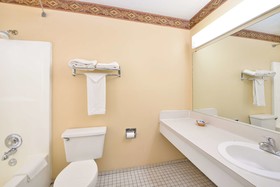 Aransas Bay Inn & Suites Corpus Christi by OYO