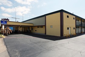 Budget Host Inn Arlington