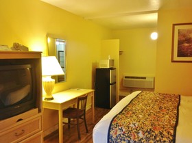 Budget Host Inn Arlington