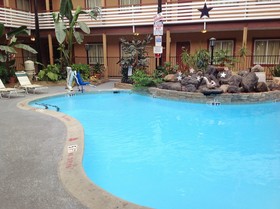 Budget Host Inn Arlington