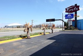 Budget Host Inn Arlington