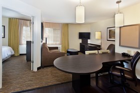 Sonesta Simply Suites Arlington