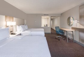 Crowne Plaza Arlington - Ballpark - Stadium