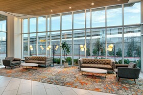 Crowne Plaza Arlington - Ballpark - Stadium