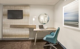 Crowne Plaza Arlington - Ballpark - Stadium