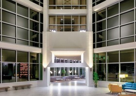 Crowne Plaza Arlington - Ballpark - Stadium