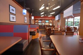 Crowne Plaza Arlington - Ballpark - Stadium