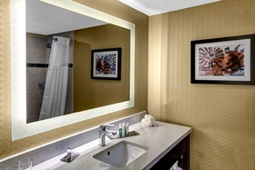 DoubleTree by Hilton Hotel Arlington DFW South