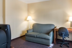 Econo Lodge Inn & Suites Six Flags
