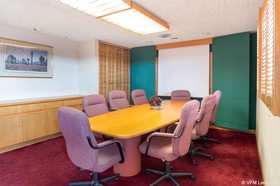 Econo Lodge Inn & Suites Six Flags