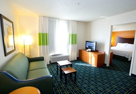 Fairfield Inn & Suites Arlington Near Six Flags