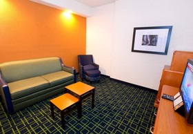 Fairfield Inn & Suites Arlington Near Six Flags