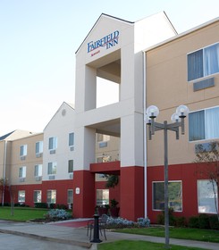 Fairfield Inn & Suites Arlington Near Six Flags