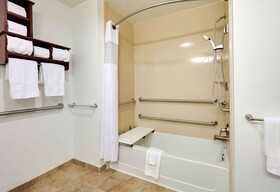 Hampton Inn & Suites Dallas-Arlington-South