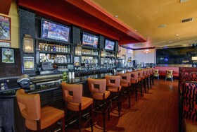 Holiday Inn Arlington NE Rangers Ballpark
