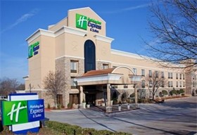 Holiday Inn Express & Suites Arlington (I-20-Parks Mall)