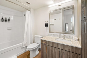101 Center by Kasa Arlington Apartments