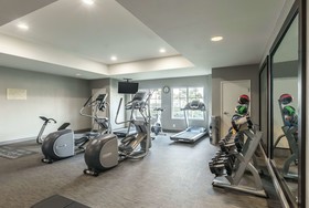 La Quinta Inn & Suites by Wyndham Arlington North 6 Flags Dr