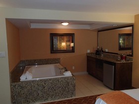 Lux Hotel & Spa, Trademark Collection by Wyndham