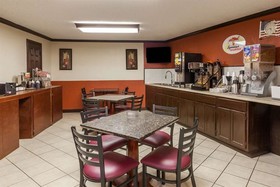 Super 8 by Wyndham Athens TX