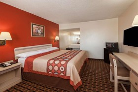 Super 8 by Wyndham Athens TX