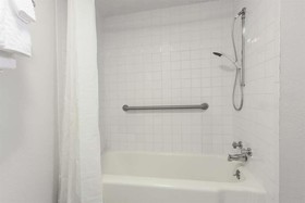 Super 8 by Wyndham Athens TX