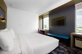 Aloft Austin Airport