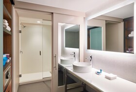 Aloft Austin Downtown