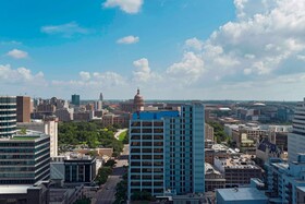 Aloft Austin Downtown