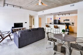 AMLI Downtown by Locale Downtown Austin