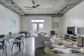 AMLI Downtown by Locale Downtown Austin