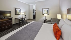 Best Western Plus Austin Airport Inn & Suites