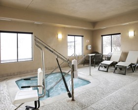 Comfort Suites North